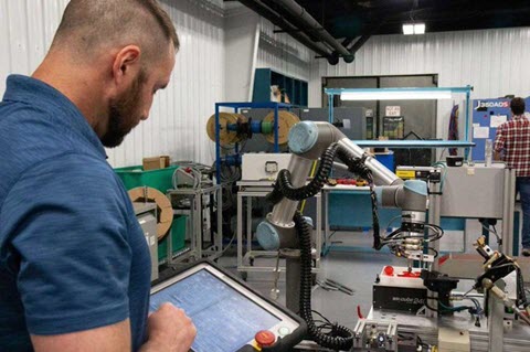 Universal Robots flexible automation recession