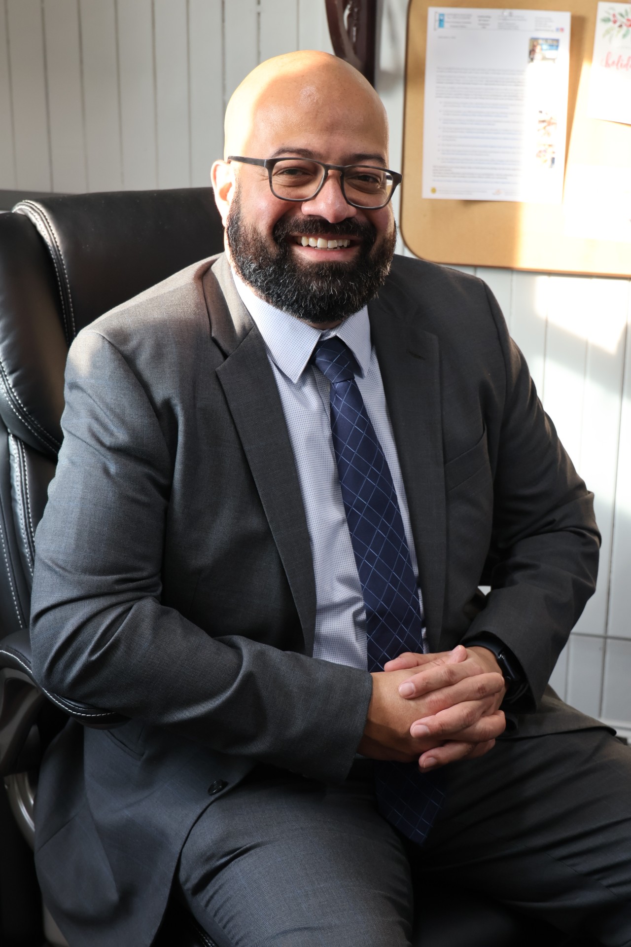 Roberto_at_desk20260106143903