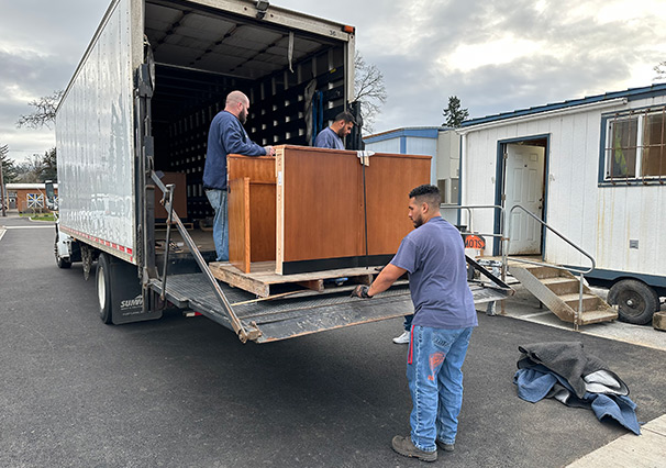 Warehouse & Logistics