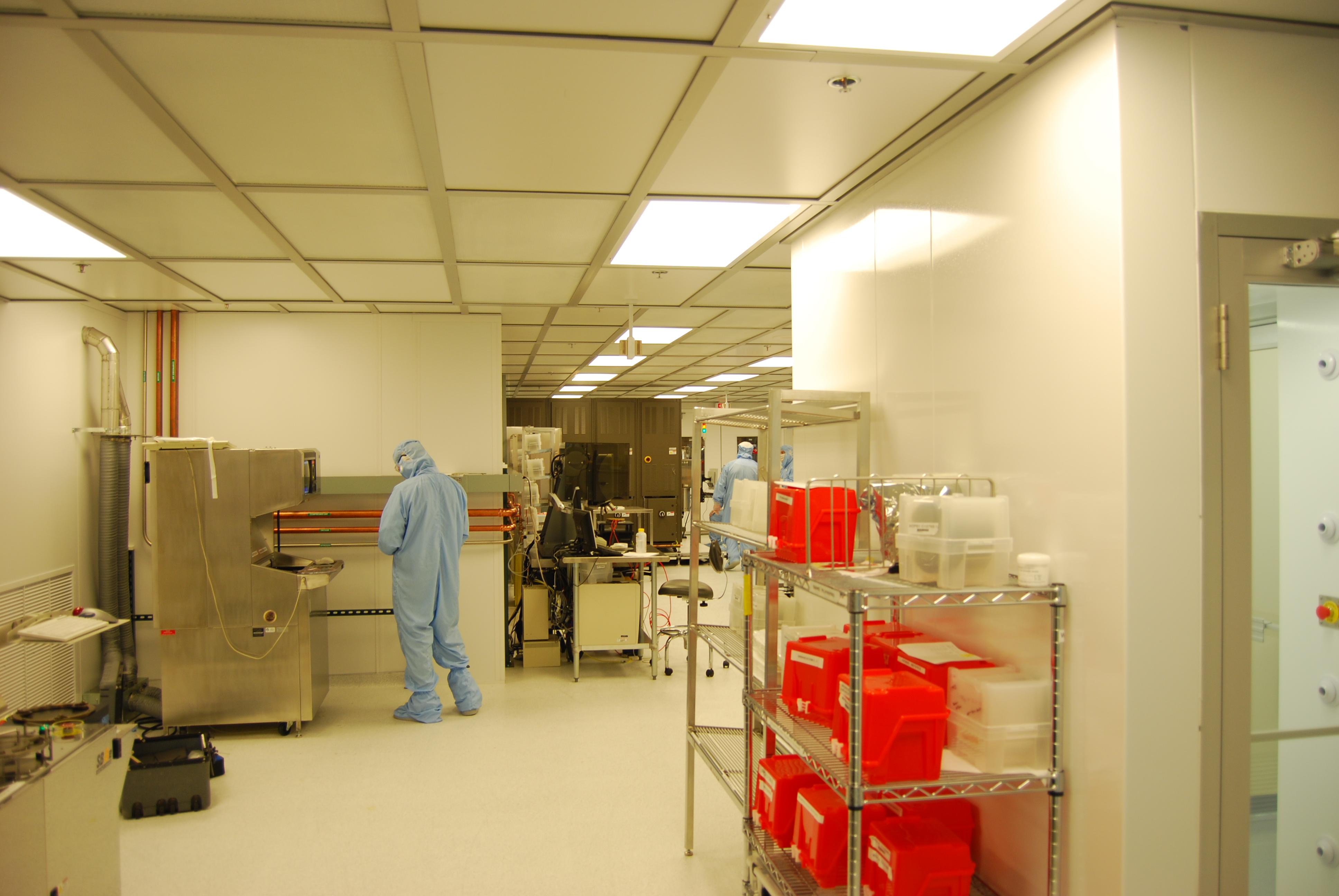 Analog Devices Cleanroom